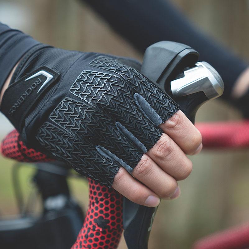 Fahrradhandschuhe mit halben Fingern